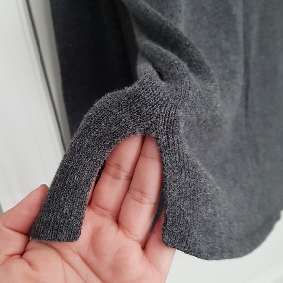 Old Navy Sweater - Picture 5 of 9